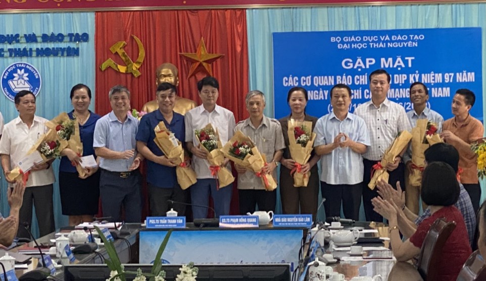 Đại học Thái Nguyên gặp mặt các cơ quan báo chí nhân dịp kỷ niệm 97 năm ngày Báo chí Cách mạng Việt Nam