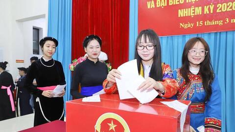 Phân hiệu Đại học Thái Nguyên tại Hà Giang - Điểm bầu cử tiêu biểu trong ngày hội toàn dân
