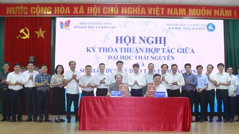 Đại học Thái Nguyên và Sở Giáo dục và Đào tạo tỉnh Bắc Ninh ký kết Thoả thuận hợp tác toàn diện