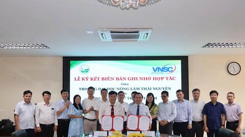 TUAF ký kết Thỏa thuận hợp tác toàn diện với Trung tâm Vũ trụ Việt Nam