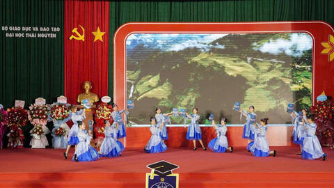 Thai Nguyen University – International School Holds the Solemn 2025 Graduation and Commendation Ceremony