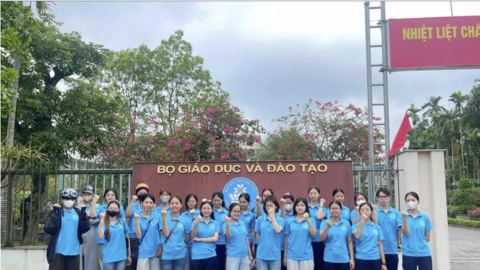 Thai Nguyen University Youth Launch “Green Sunday” Campaign