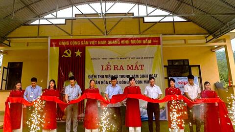 Trường Ngoại ngữ - Đại học Thái Nguyên hỗ trợ xây dựng Thư viện và Trung tâm sinh hoạt văn hóa cộng đồng tại xã Côn Minh