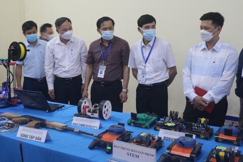 Trường Đại học Kỹ thuật Công nghiệp hỗ trợ các trường THPT trong dạy và học STEM