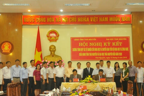 Ký kết chương trình hợp tác về nghiên cứu khoa học và chuyển giao tiến bộ khoa học công nghệ với UBND tỉnh Thái Nguyên đến năm 2020