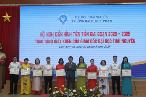 “Hội nghị điển hình tiên tiến” cấp cơ sở tiến tới Đại hội Thi đua yêu nước ngành Giáo dục lần thứ VIII - năm 2025