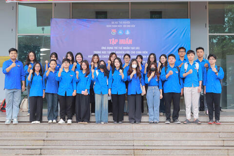 Tập huấn ứng dụng trí tuệ nhân tạo (AI) trong học tập và nghiên cứu cho sinh viên – đợt 2 dành cho sinh viên Trường Đại học Y - Dược, Đại học Thái Nguyên