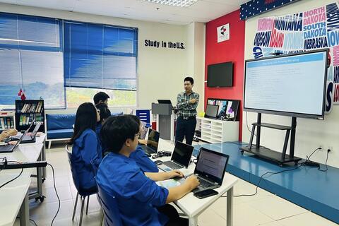 💥 CHƯƠNG TRÌNH TẬP HUẤN ỨNG DỤNG TRÍ TUỆ NHÂN TẠO (AI) TRONG HỌC TẬP VÀ NGHIÊN CỨU CHO SINH VIÊN: ĐỢT 2 CHO SINH VIÊN TRƯỜNG ĐẠI HỌC Y - DƯỢC - KHỞI ĐẦU CHO HÀNH TRÌNH SỐ HOÁ TƯƠNG LAI🎓💡