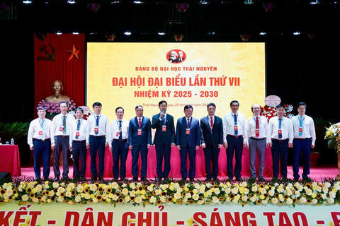 Đại hội đại biểu Đảng bộ Đại học Thái Nguyên lần thứ VII, nhiệm kỳ 2025–2030: Phát huy trí tuệ, đoàn kết và khát vọng phát triển Đại học vùng trọng điểm