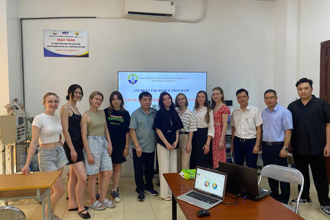 Đoàn sinh viên Trường Đại học Năng lượng Mátx-cơ-va (MPEI), Liên bang Nga hoàn thành chương trình trao đổi tại Đại học Thái Nguyên