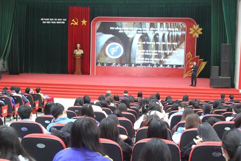 Hơn 4.000 sinh viên Đại học Thái Nguyên tham gia chương trình đào tạo quốc tế “Autosobriety – Tỉnh táo khi lái xe”