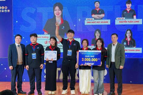 Sinh viên Đại học Thái Nguyên lan tỏa tinh thần khởi nghiệp tại Ngày hội Khởi nghiệp TUEBA và các trường THPT