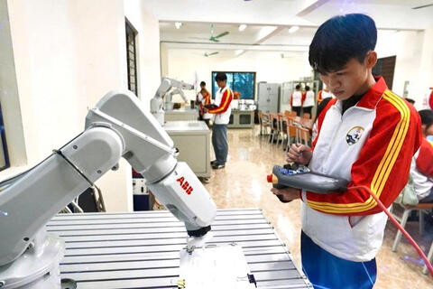 Thai Nguyen University Accelerates Digital Transformation Toward a Digital University Model