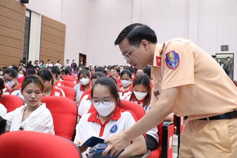 Tuổi trẻ Đại học Thái Nguyên: Tăng cường các biện pháp bảo đảm trật tự an toàn giao thông dịp Tết Nguyên đán 2026
