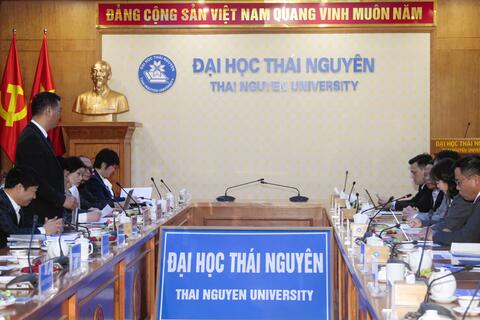 Đẩy mạnh hợp tác giữa Đại học Thái Nguyên và Samsung Việt Nam