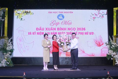 Đại học Thái Nguyên: Gặp mặt kỷ niệm nhân Ngày Quốc tế Phụ nữ 8/3