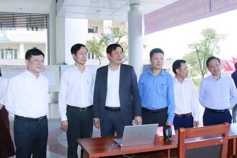 Lãnh đạo Đại học Thái Nguyên kiểm tra công tác chuẩn bị bầu cử tại các trường đại học thành viên