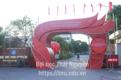 Sẵn sàng cho Lễ ký kết Thỏa thuận hợp tác toàn diện giữa tỉnh Thái Nguyên và Đại học Thái Nguyên; ra mắt Trung tâm Đổi mới sáng tạo vùng