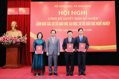 Bộ Giáo dục và Đào tạo công bố quyết định bổ nhiệm lãnh đạo các cơ sở giáo dục đại học, giáo dục nghề nghiệp trực thuộc
