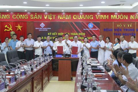 Đại học Thái Nguyên ký kết Biên bản hợp tác toàn diện với Bệnh viện Trung ương Thái Nguyên