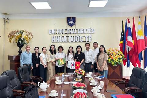 Đại học Thái Nguyên và tỉnh Gyeongsangbuk-do thúc đẩy Dự án Phòng thực hành ngôn ngữ hiện đại