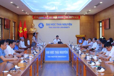 Hội nghị xét thi đua khen thưởng Khối thi đua tỉnh Thái Nguyên năm học 2025-2026
