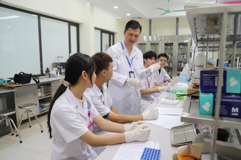 Đổi mới nghiên cứu khoa học: Từ giảng đường đến những giá trị phục vụ cộng đồng