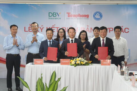 Đại học Thái Nguyên ký kết hợp tác với Báo Tiền Phong và Công ty Cổ phần Tập đoàn Bảo hiểm DBV