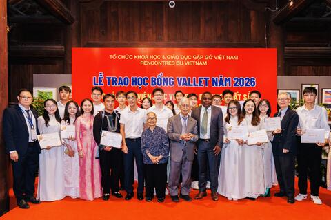 12 sinh viên Đại học Thái Nguyên nhận học bổng Vallet năm 2026