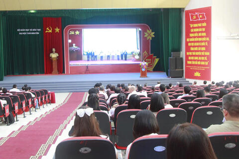 Đại học Thái Nguyên tham dự Hội nghị toàn quốc quán triệt, triển khai các nghị quyết, chỉ thị của Bộ Chính trị