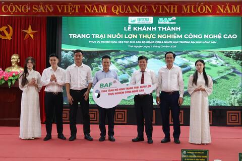 Hợp tác nhà trường - doanh nghiệp: Đưa công nghệ cao vào đào tạo ngành chăn nuôi