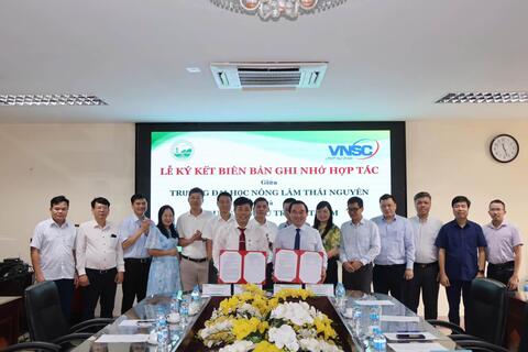 TUAF ký kết Thỏa thuận hợp tác toàn diện với Trung tâm Vũ trụ Việt Nam