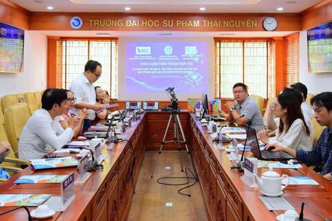 Thúc đẩy giáo dục STEM, AI và Robotics thông qua Giải VEX Robotics 2027