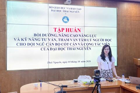 Tập huấn nâng cao năng lực và kỹ năng tư vấn, tham vấn tâm lý người học
