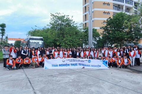 Gắn kết lý thuyết với thực tiễn - Sinh viên Logistics TNUT trải nghiệm môi trường doanh nghiệp
