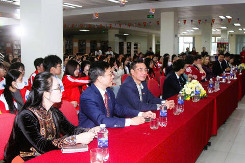 Celebration of the 5th Anniversary of the American Space in Thai Nguyen