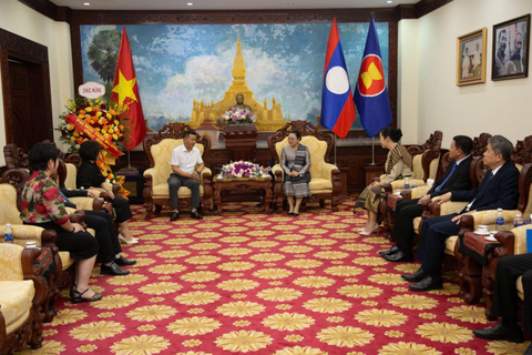 Thai Nguyen University Visits and Extends New Year Greetings to the Embassy of the Lao PDR on the Occasion of Bunpimay Festival