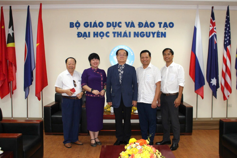 Thai Nguyen University Meets with Professor Ahn Kyong Hwan – A Distinguished Scholar and Prominent Contributor to Vietnam–Republic of Korea Friendship