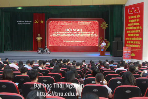 TNU Trains Core Staff and Lecturers to Implement the “2026 Campaign on Safe Motorcycle and Moped Riding Skills at TNU”