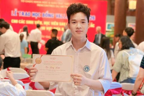 Sinh viên Trường Đại học Công nghệ Thông tin và Truyền thông (Đại học Thái Nguyên) xuất sắc nhận Học bổng Vallet năm 2026