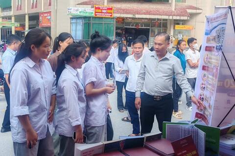 Phân hiệu Đại học Thái Nguyên tại tỉnh Hà Giang tham gia Phiên giao dịch việc làm và chuỗi hoạt động định hướng học tập năm 2026